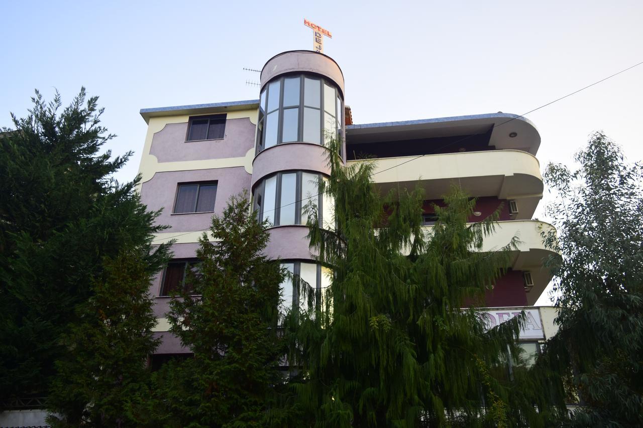 Hotel Deja Tirana Buitenkant foto